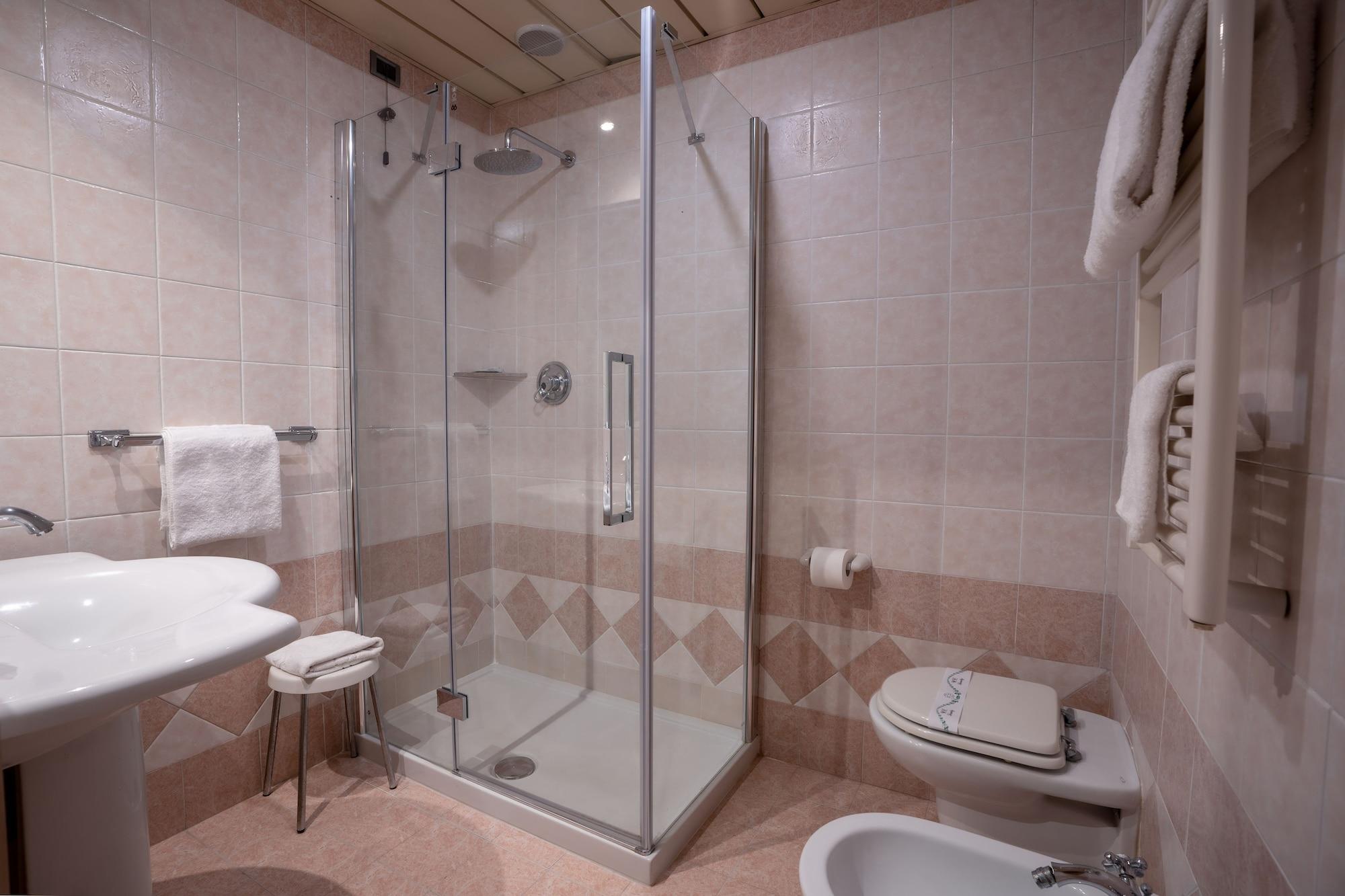 Hotel Poledrini Foligno Bagian luar foto