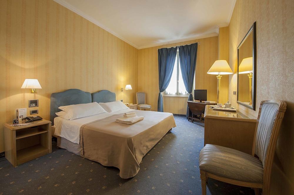 Hotel Poledrini Foligno Bagian luar foto
